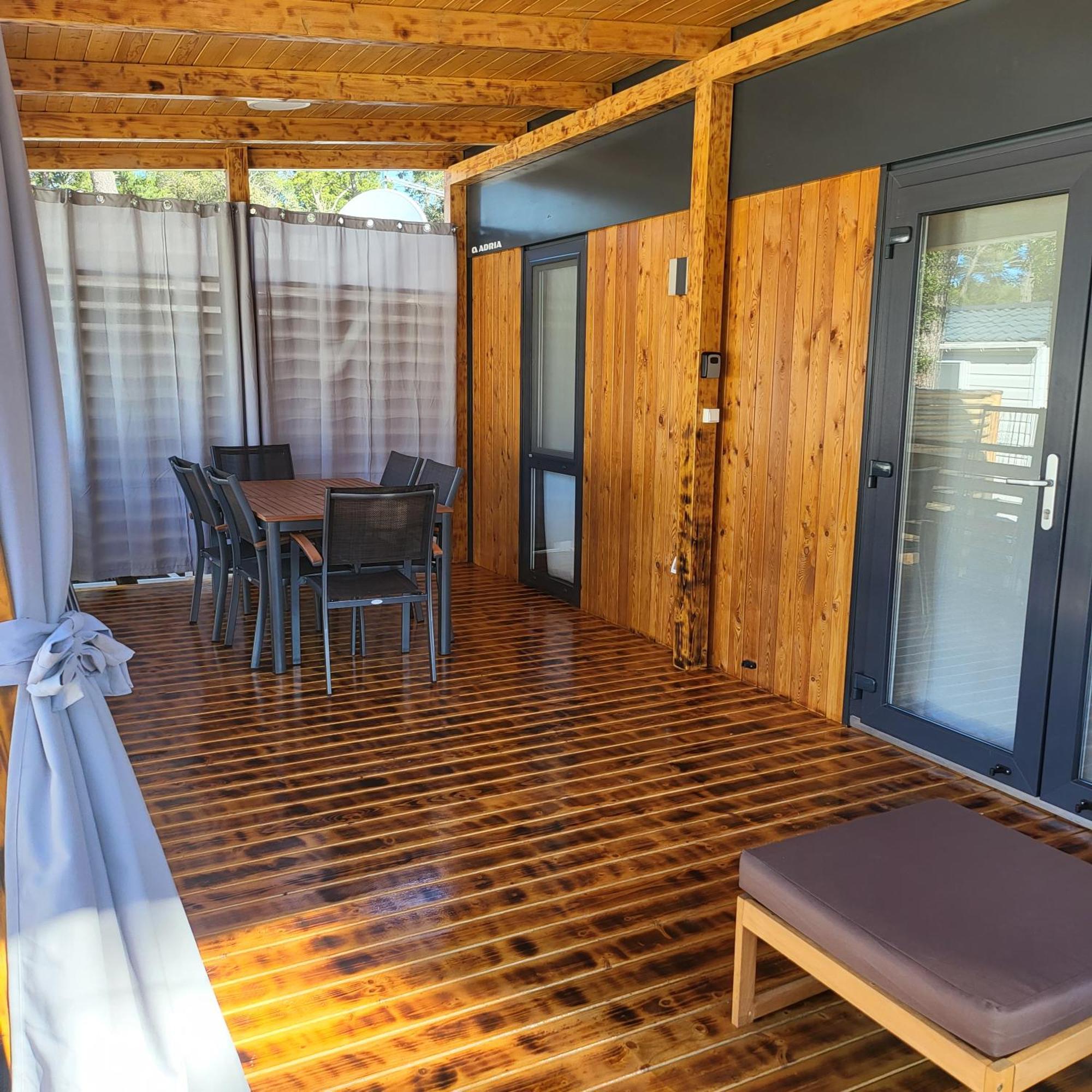 Mobile Home Noa Biograd Na Moru Eksteriør billede